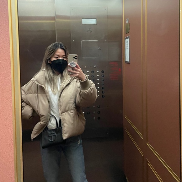 Meet your Posher, Mandy - Picture 1 of 1